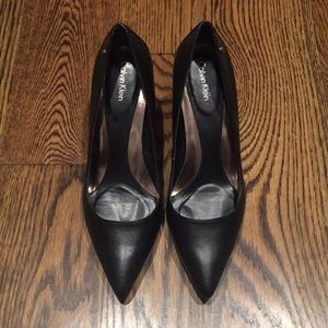 NWOT - Calvin Klein Black Leather Nadine Pumps